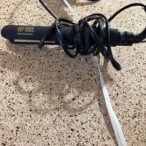 Hot Tools Professional Black Curling Iron